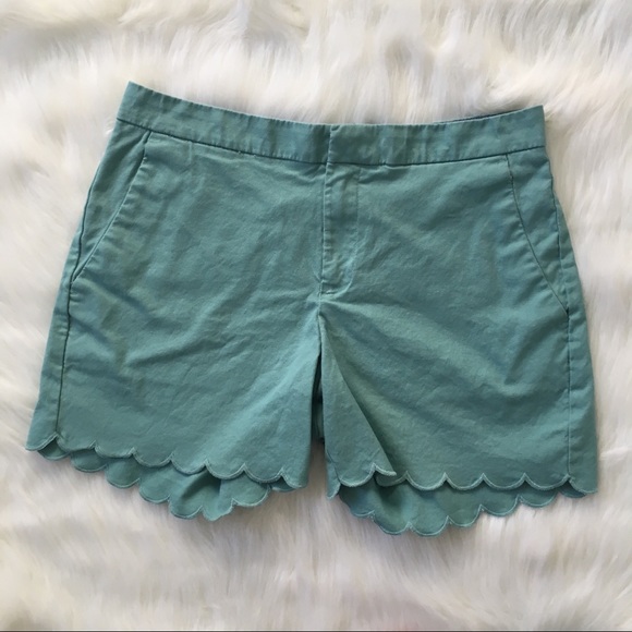 Banana Republic Pants - Banana Republic Blue Scallop Hem Shorts